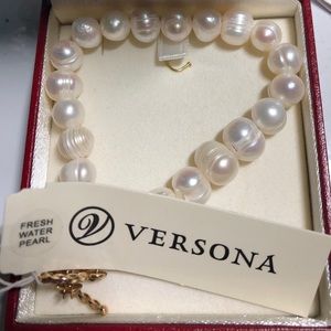 Versona Freshwater Pearl Bracelet